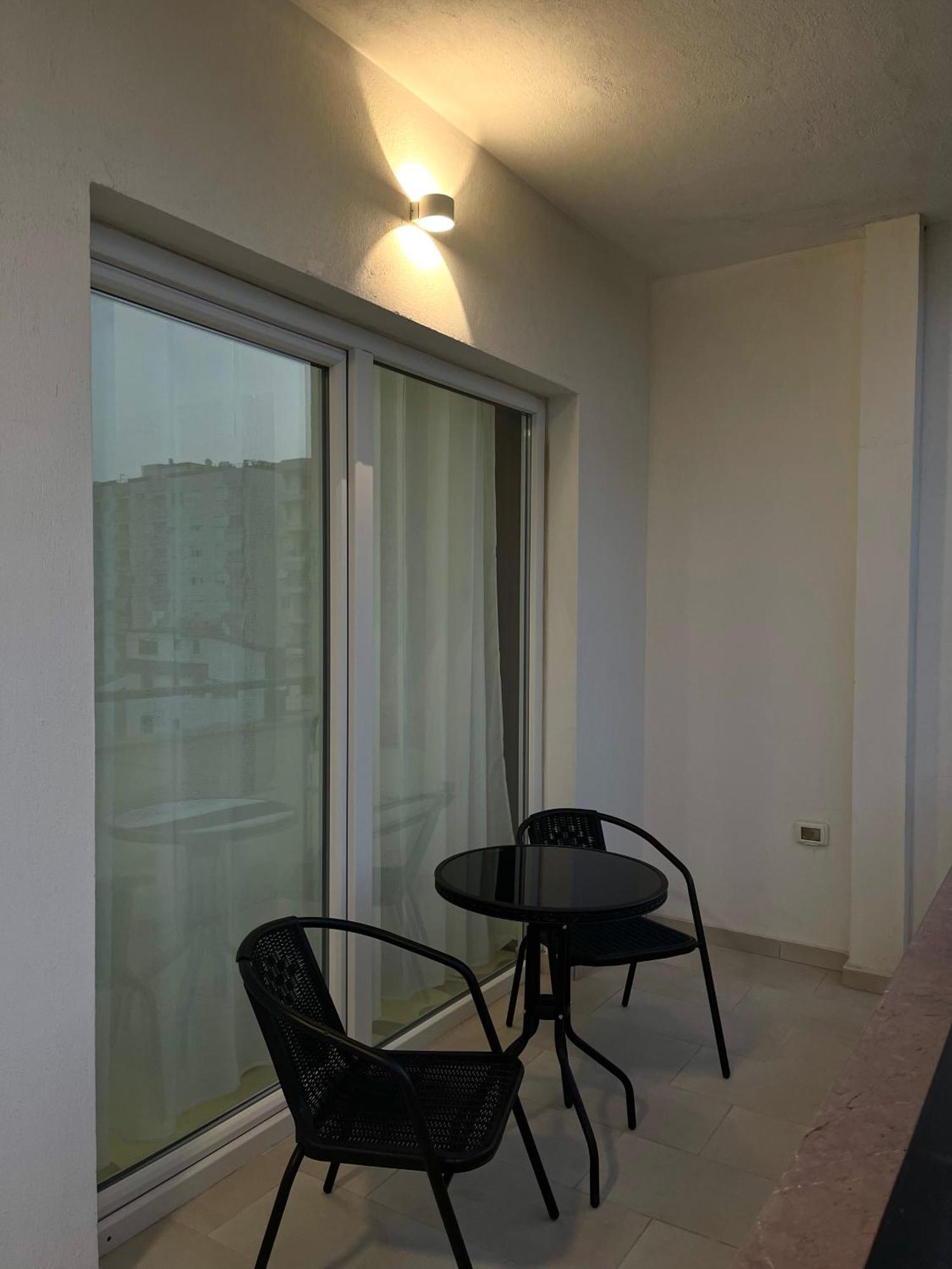 Ki Apartment Durres Bagian luar foto