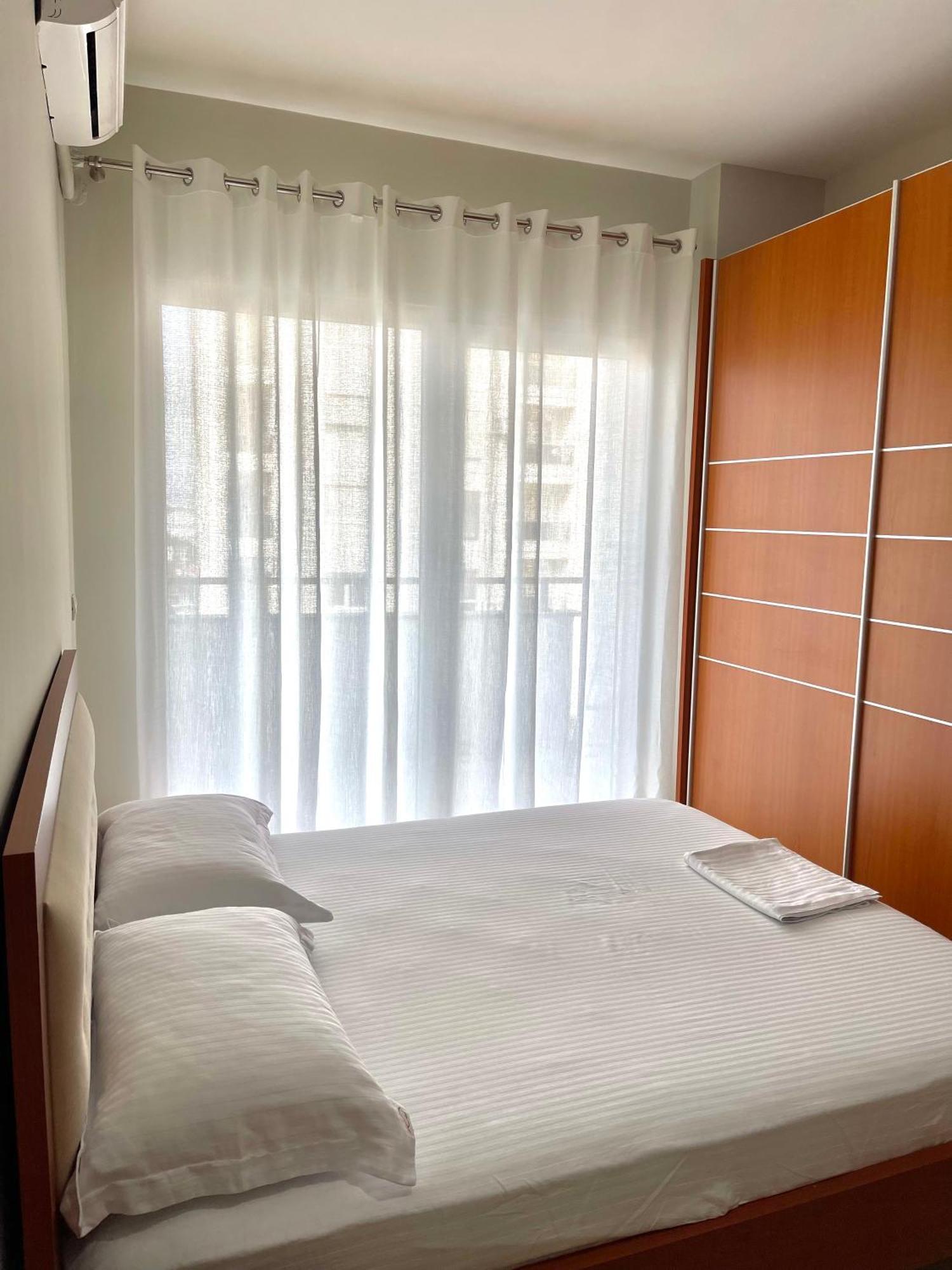 Ki Apartment Durres Bagian luar foto